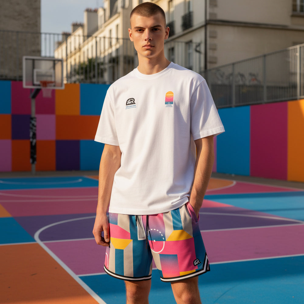 T-Shirt Pigalle White – Rook Basketball: Streetwear d’Élite Ispirato alle Leggende